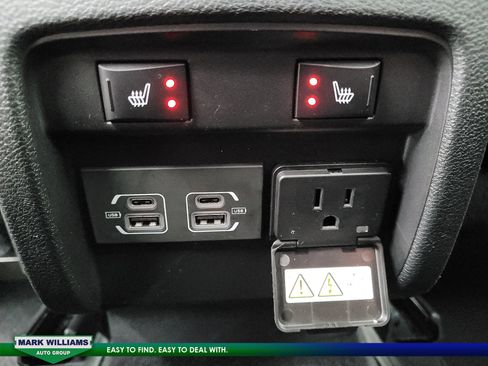 Used 2022 Jeep Cherokee Limited w/ Elite Package image 16