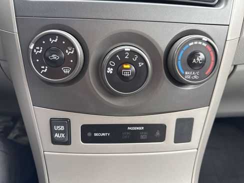 Used 2012 Toyota Corolla LE image 13