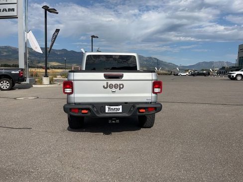Used 2023 Jeep Gladiator Mojave w/ Cold Weather Group image 5