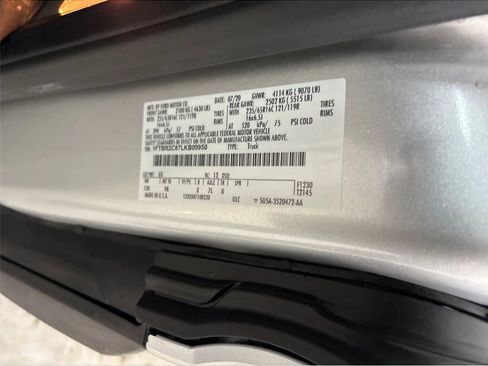 Used 2020 Ford Transit 250 Medium Roof AWD w/ Load Area Protection Package image 28