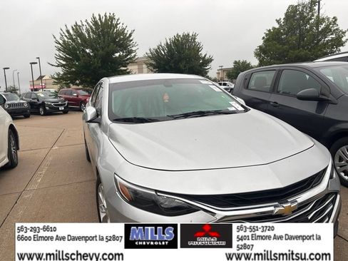 Used 2020 Chevrolet Malibu LT FWD image 4