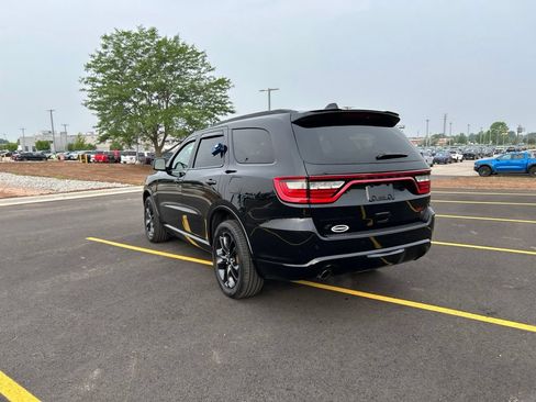 Used 2025 Dodge Durango GT AWD/4WD image 8