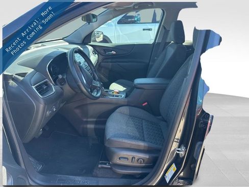 Used 2023 Chevrolet Equinox LT FWD image 1
