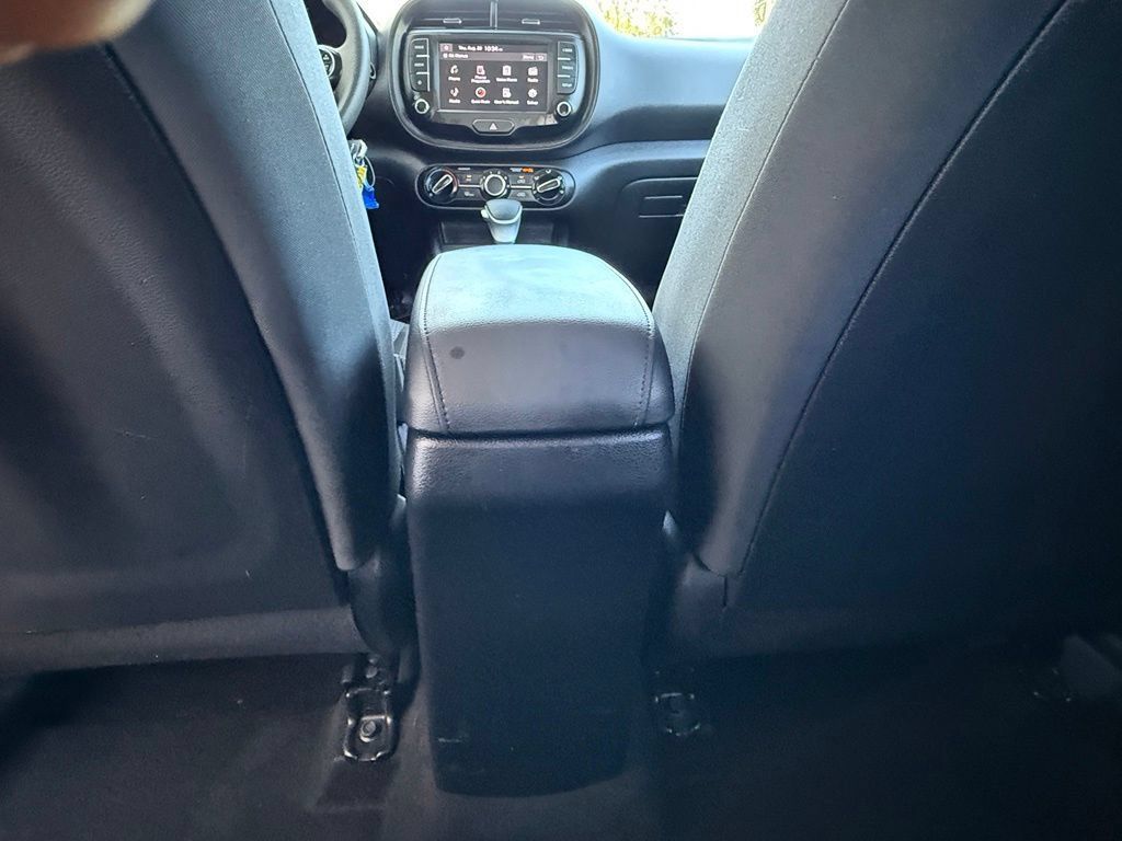 Used 2022 Kia Soul LX w/ Technology Package FWD image 27