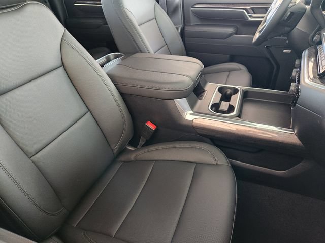 New 2026 Chevrolet Silverado 2500 LTZ w/ LTZ Plus Package AWD/4WD image 13