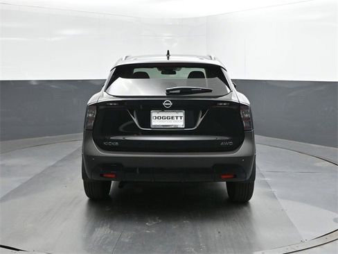 New 2026 Nissan Kicks SV w/ Cold Weather Package image 8