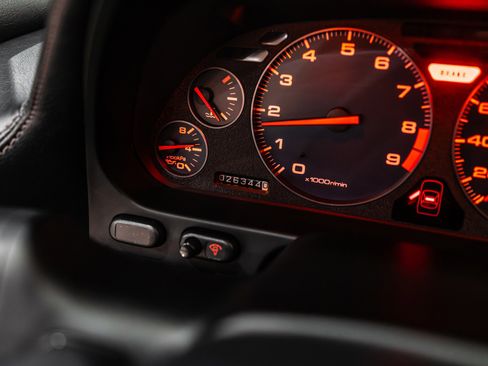 Used 2004 Acura NSX T image 12