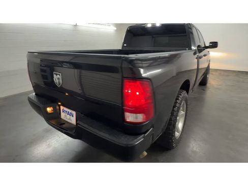 Used 2017 RAM 1500 Express RWD image 8