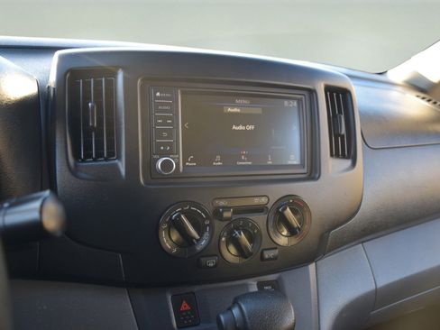 Used 2020 Nissan NV200 S w/ Back Door Glass Package image 12