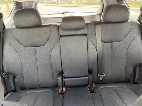 Used 2023 Hyundai Santa Fe SEL image 36