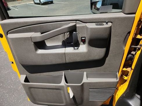 Used 2021 GMC Savana 3500 Extended w/ Power Convenience Package image 11