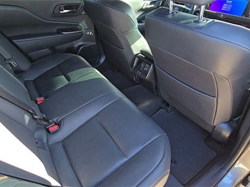 Used 2023 Toyota Crown Limited image 28