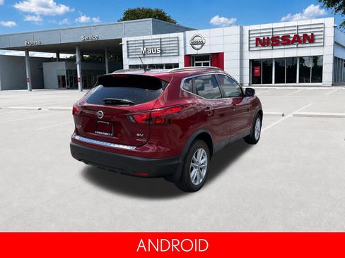 Used 2019 Nissan Rogue Sport SV w/ Technology Package FWD image 4