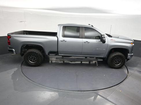 Used 2025 Chevrolet Silverado 2500 LT AWD/4WD image 25