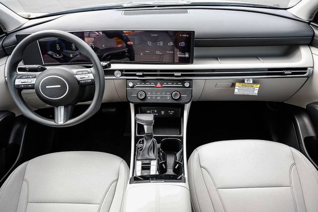 Certified 2026 Hyundai Tucson SE FWD image 12