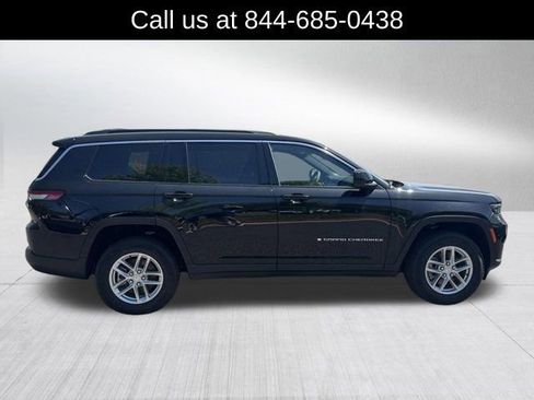 New 2025 Jeep Grand Cherokee L Laredo image 4