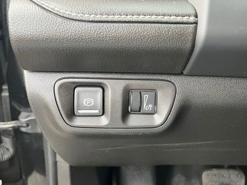 Used 2022 GMC Acadia SLE w/ Driver Convenience Package AWD/4WD image 31