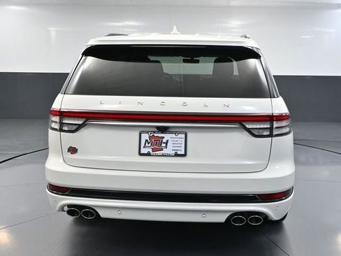 Used 2023 Lincoln Aviator Reserve w/ Equipment Group 201A image 6