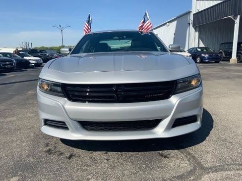 Used 2021 Dodge Charger SXT w/ Leather Interior Group RWD image 3