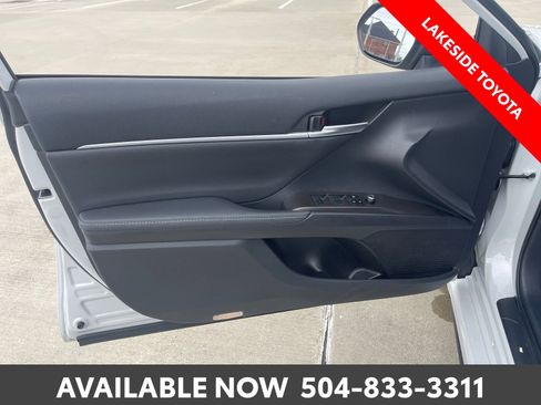 Used 2023 Toyota Camry XSE FWD image 23