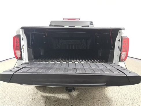 Used 2022 GMC Sierra 1500 Elevation image 10