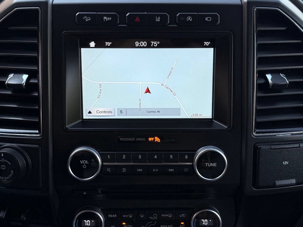 Used 2018 Ford Expedition Limited w/ Equipment Group 302A AWD/4WD image 37