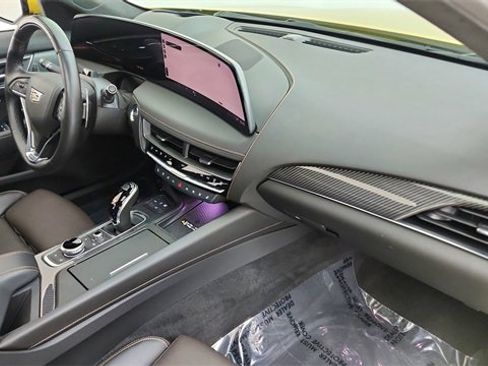 Used 2025 Cadillac CT5 V w/ Technology Package image 21