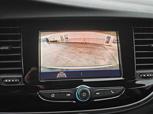 Certified 2022 Buick Encore Preferred w/ Safety Package image 27