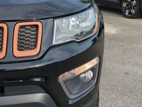 Used 2018 Jeep Compass Trailhawk w/ Leather Interior Group AWD/4WD image 10