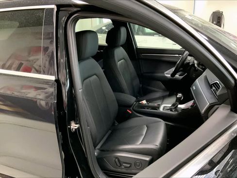 Used 2022 Audi Q3 2.0T Premium w/ Convenience Package image 13