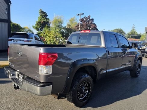 Used 2013 Toyota Tundra 4x4 Double Cab w/ Tow Pkg image 6