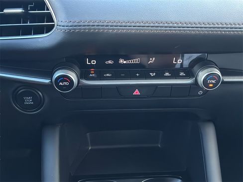 Used 2025 MAZDA MAZDA3 s image 22