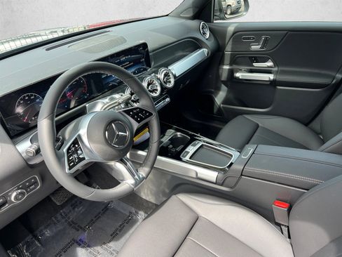 New 2026 Mercedes-Benz GLB 250 4MATIC image 11