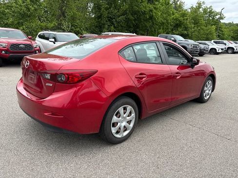 Used 2017 MAZDA MAZDA3 Sport FWD image 5