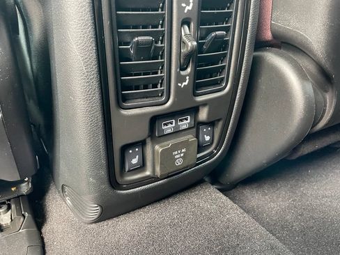 Used 2025 Dodge Durango R/T AWD/4WD image 21