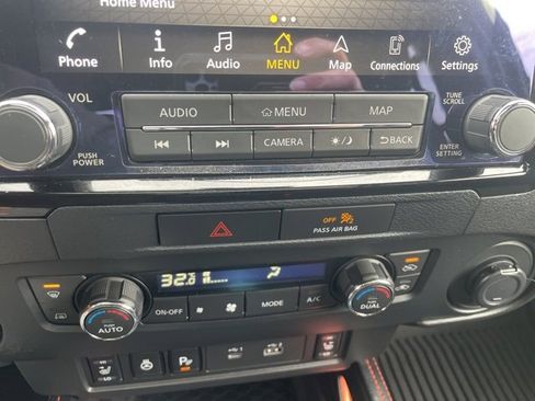 Used 2022 Nissan Frontier PRO-4X image 30