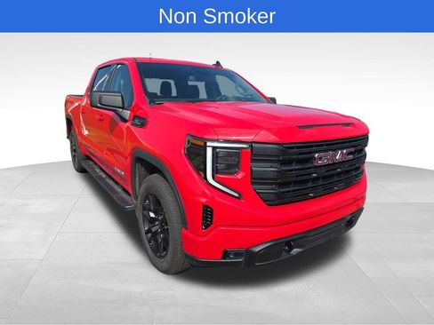 Used 2025 GMC Sierra 1500 Elevation AWD/4WD image 9