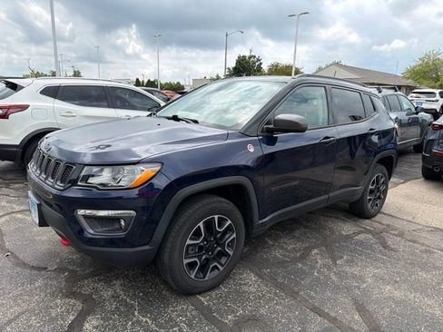 Used 2019 Jeep Compass Trailhawk w/ Safety & Security Group AWD/4WD image 2