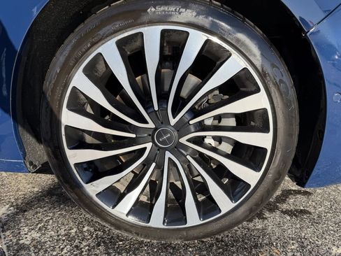 Used 2017 Lincoln Continental Black Label w/ Technology Package image 33