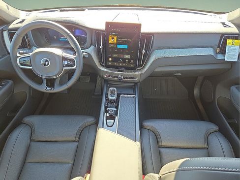 New 2026 Volvo XC60 B5 Ultra w/ Protection Package Premier image 17