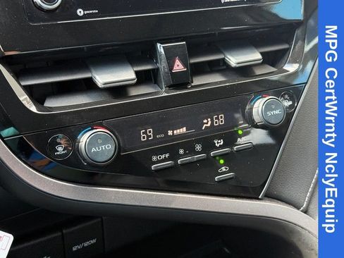 Used 2023 Toyota Camry SE FWD image 28
