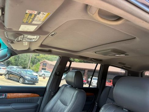 Used 2004 Lexus GX 470 AWD/4WD image 24