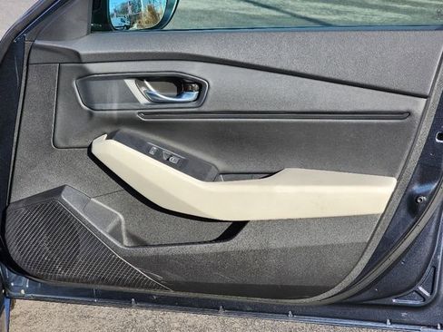 Used 2025 Honda Accord SE image 10