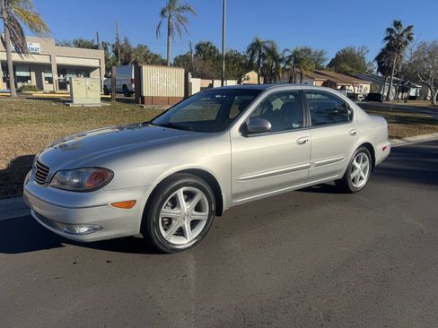 Used 2002 INFINITI I35 Base 4dr Sedan image 1