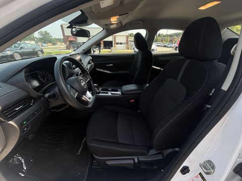 Used 2025 Nissan Sentra SV FWD image 26