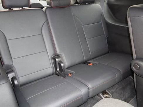 Used 2024 Chevrolet Traverse RS AWD/4WD image 20