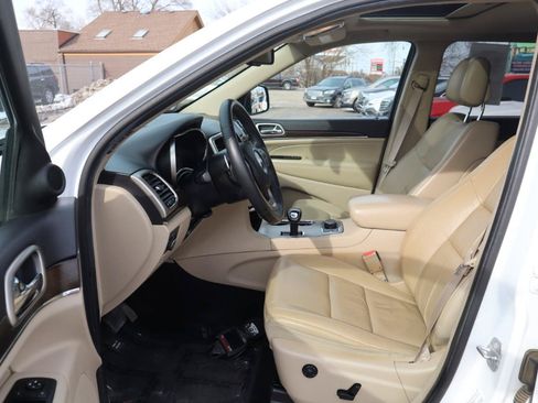 Used 2014 Jeep Grand Cherokee Limited AWD/4WD image 18