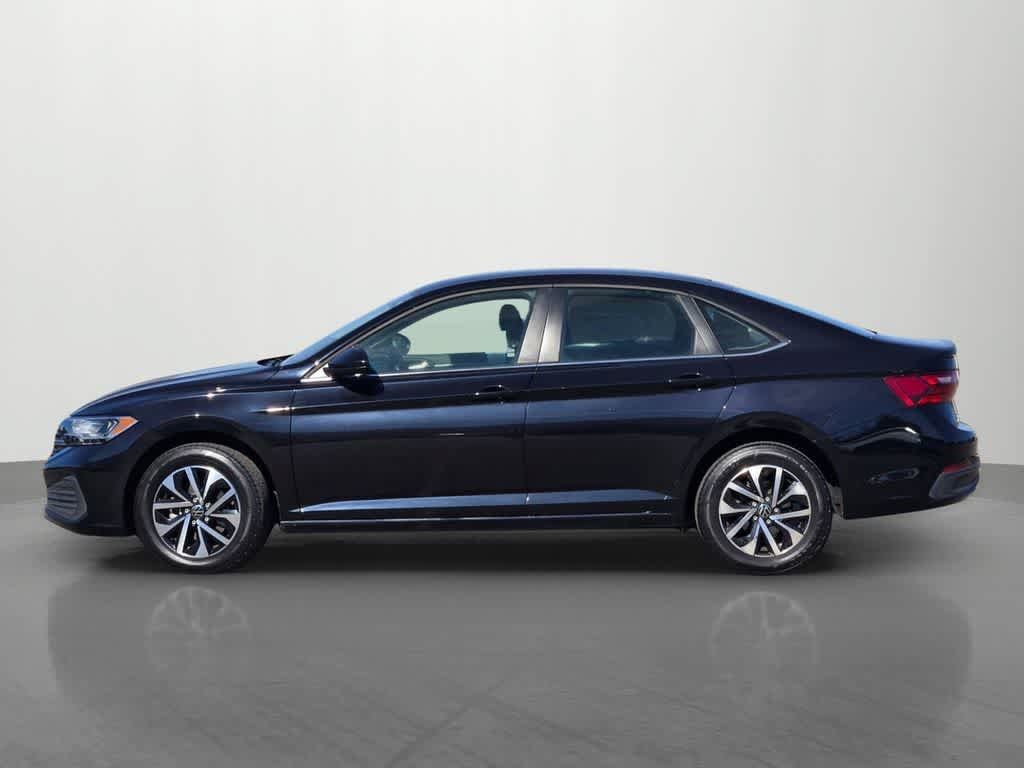 Used 2024 Volkswagen Jetta S FWD image 3