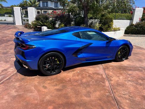 Used 2023 Chevrolet Corvette Stingray Preferred Cpe w/ Z51 Performance Package RWD image 2