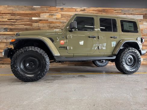 New 2026 Jeep Wrangler Sahara w/ Technology Group image 64